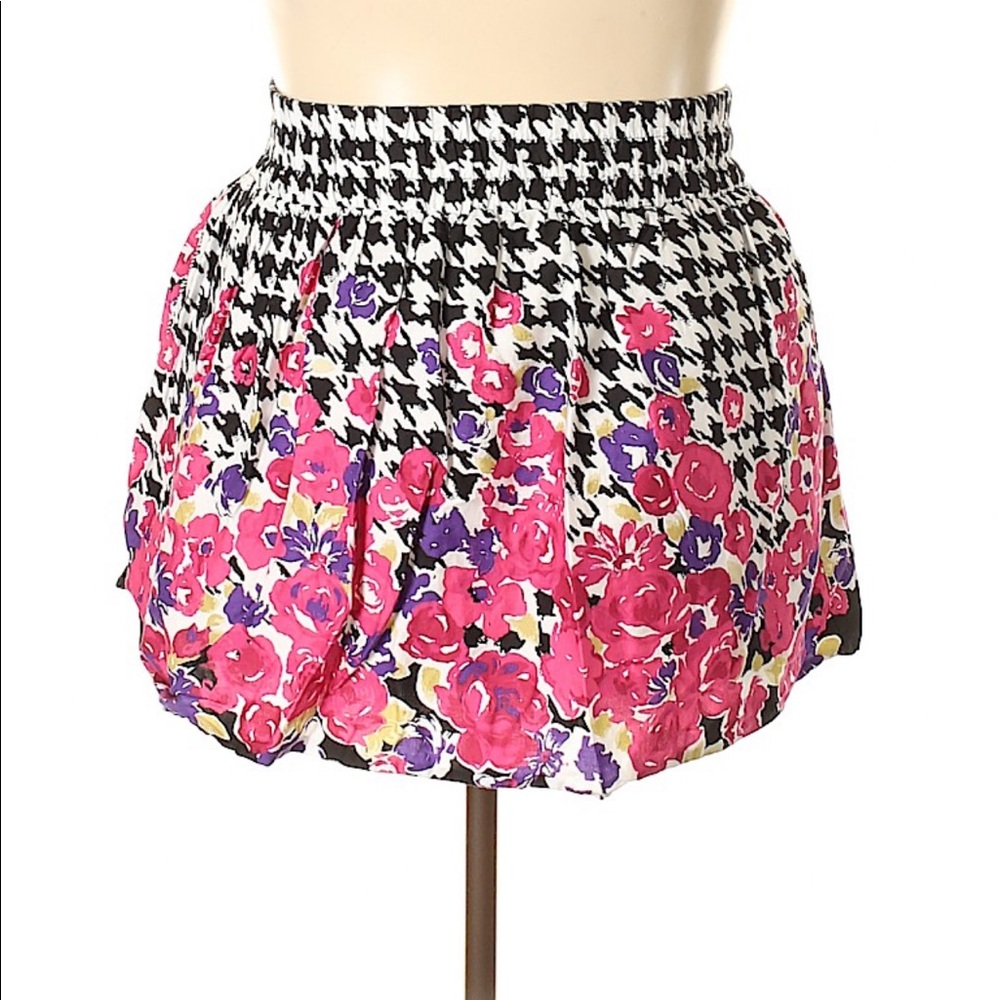 5/$25 Forever 21 plus size floral bubble skirt 1x